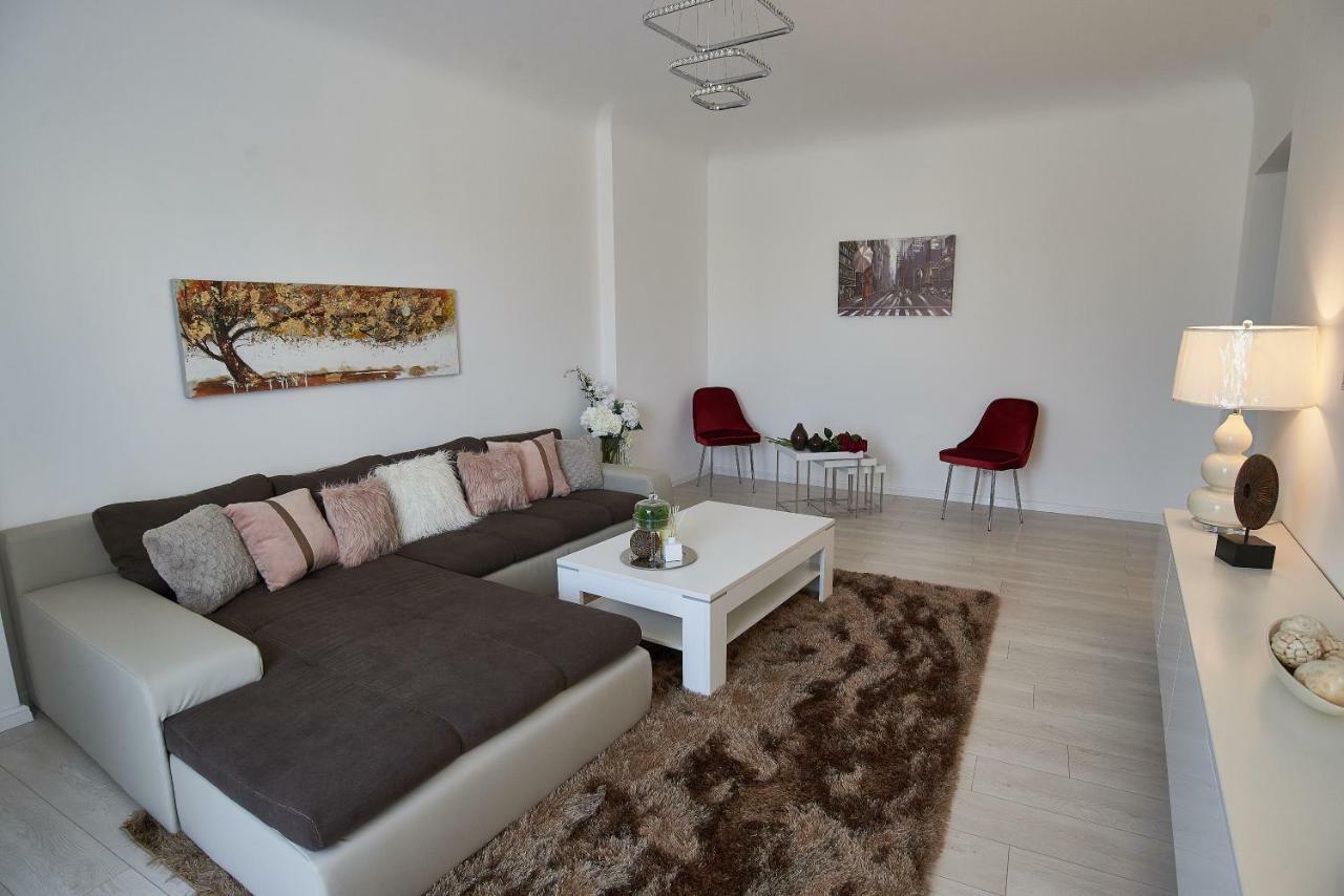 Metropole Apartments Old Town Букурещ Екстериор снимка