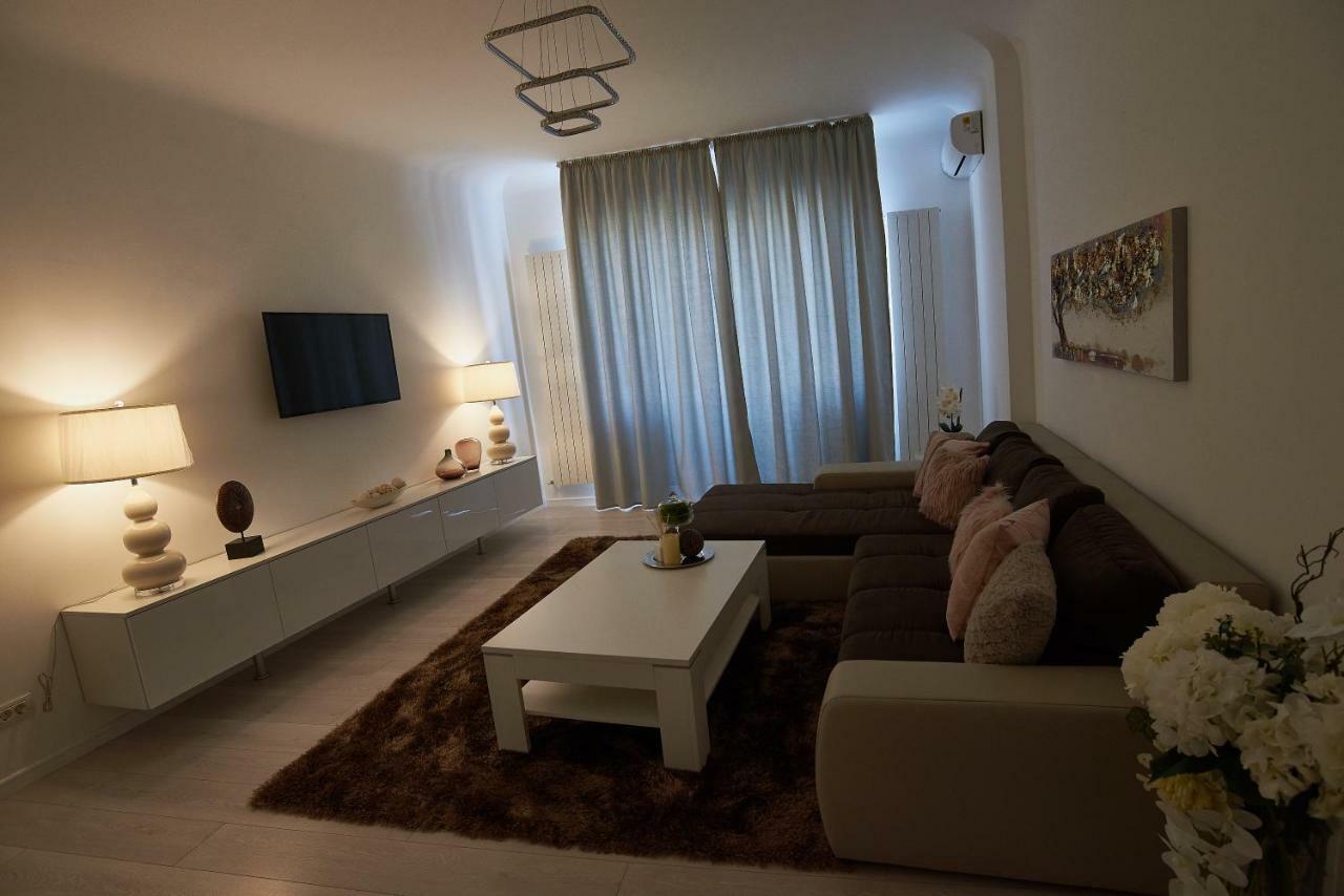 Metropole Apartments Old Town Букурещ Екстериор снимка