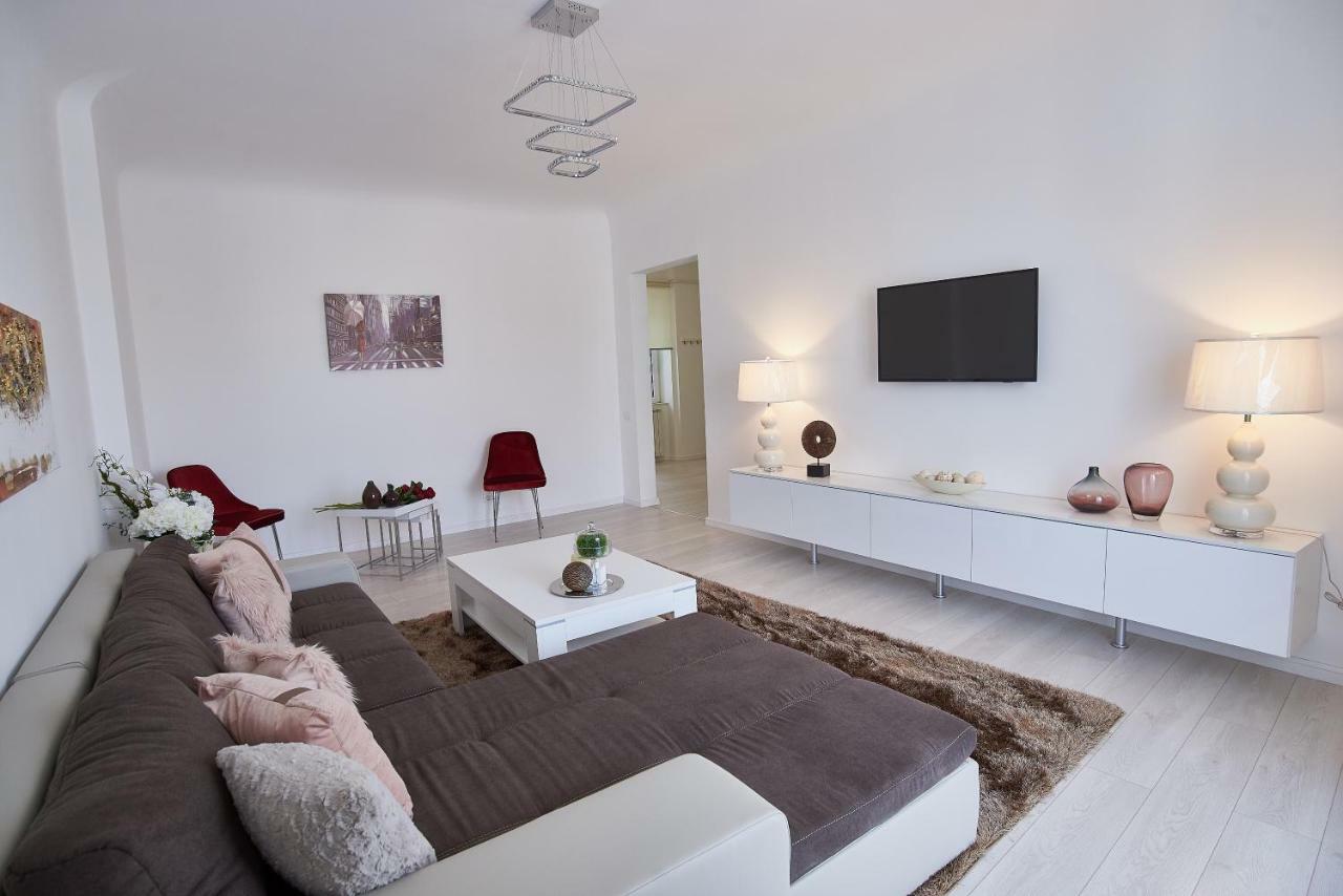 Metropole Apartments Old Town Букурещ Екстериор снимка