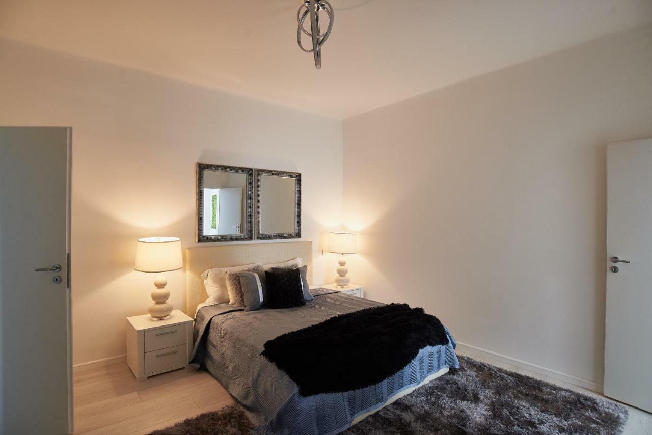 Metropole Apartments Old Town Букурещ Екстериор снимка